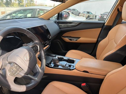 Used 2023 Lexus NX 350 AWD image 4