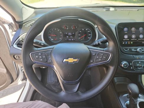 Used 2024 Chevrolet Malibu LS FWD image 13