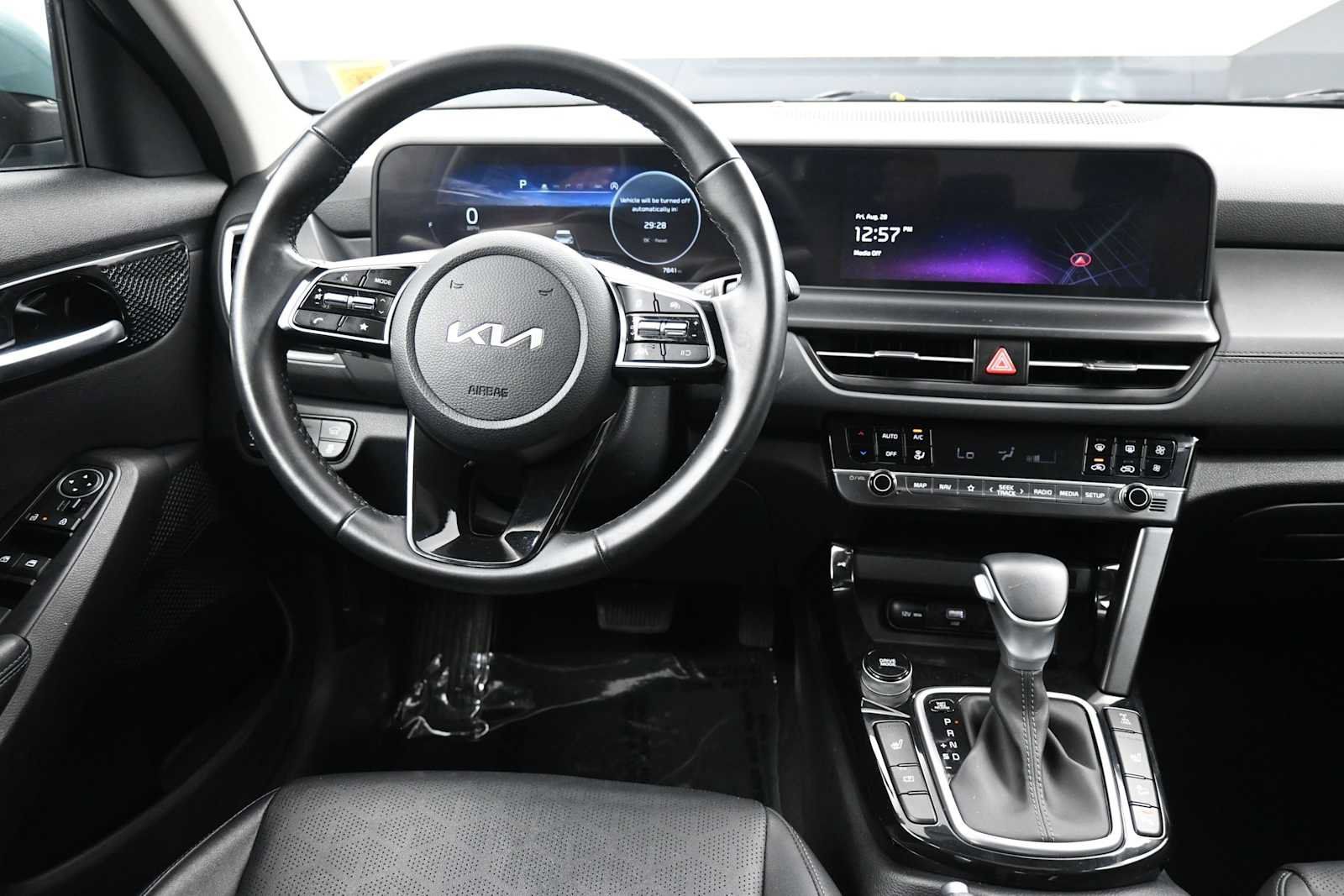 Certified 2025 Kia Seltos EX w/ EX Sunroof Package AWD/4WD image 20