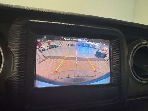 Used 2022 Jeep Wrangler Unlimited Sport AWD/4WD image 30