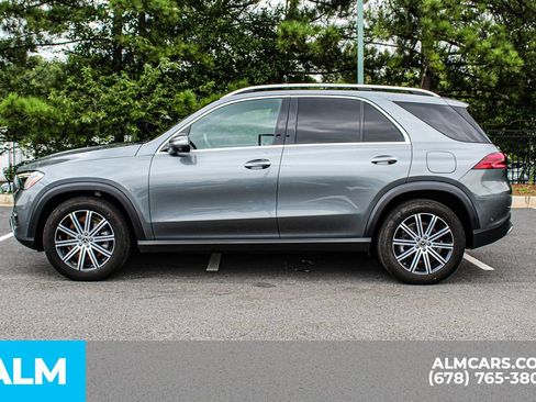 Used 2025 Mercedes-Benz GLE 450e 4MATIC w/ Winter Package image 6