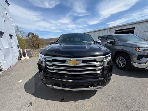 New 2026 Chevrolet Silverado 1500 High Country AWD/4WD image 7