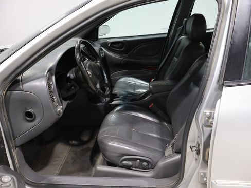 Used 2003 Pontiac Bonneville SE w/ Leather Appointment Package image 2