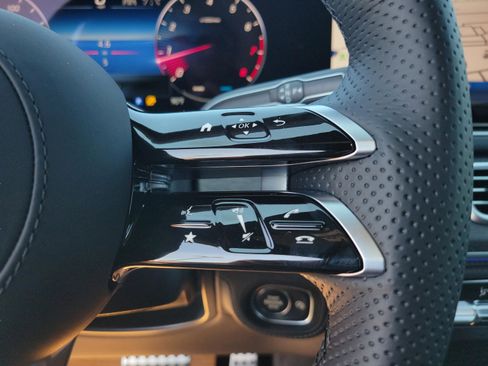 New 2026 Mercedes-Benz GLS 580 4MATIC image 23