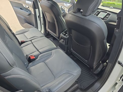 Used 2024 Volvo XC90 T8 Ultimate w/ Lounge Package AWD/4WD image 11