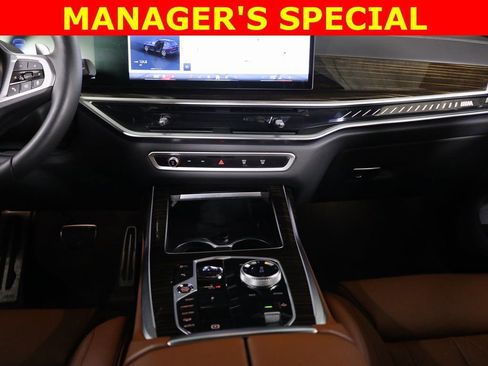 Used 2026 BMW X7 M60i AWD/4WD image 46