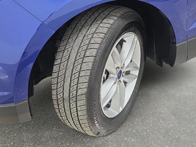 Used 2015 Ford Edge SEL w/ Equipment Group 201A AWD/4WD image 26