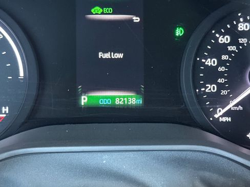 Used 2022 Toyota Sienna XLE FWD image 29