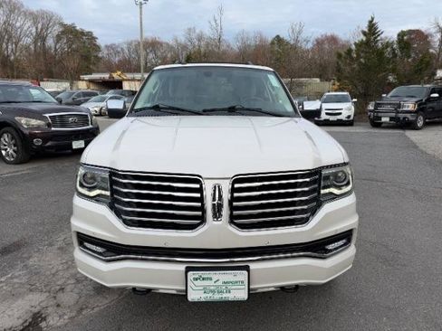 Used 2017 Lincoln Navigator L Reserve image 8