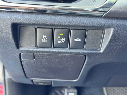 Used 2016 Toyota Avalon XLE Premium FWD image 41