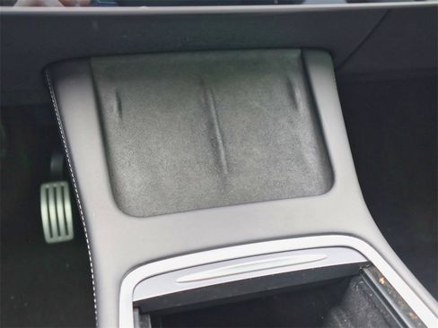 Used 2021 Tesla Model Y Performance image 35