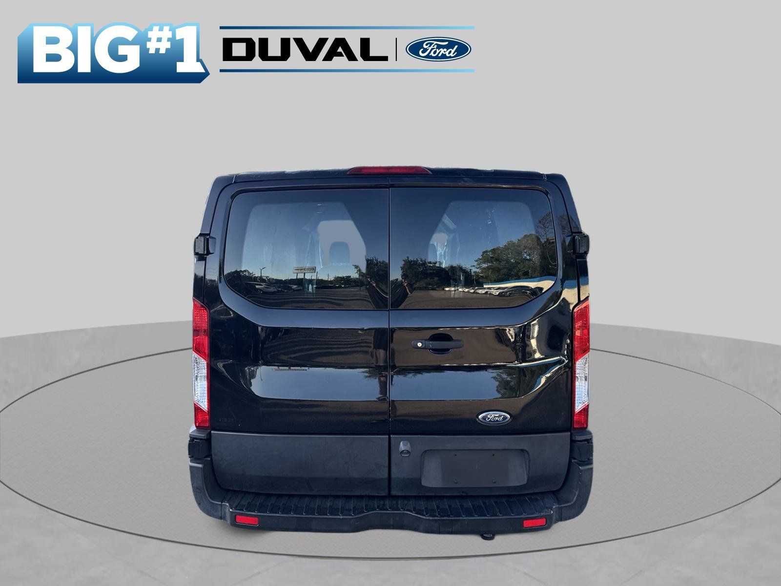Used 2019 Ford Transit 250 130 Low Roof RWD image 8