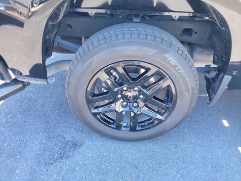 Used 2023 Chevrolet Silverado 1500 Custom w/ Rally Edition RWD image 5