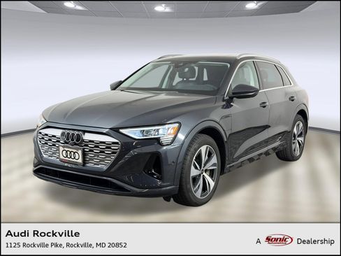 Used 2024 Audi Q8 e-tron Premium Plus w/ Premium Plus Package AWD/4WD image 1