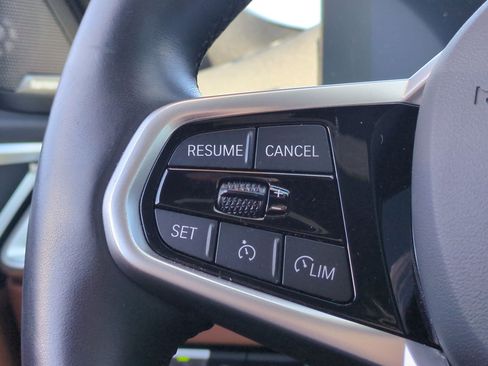 Used 2025 BMW i4 xDrive40i AWD/4WD image 19