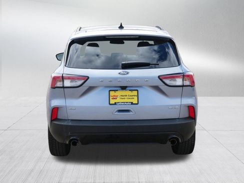 Used 2022 Ford Escape SE w/ SE Sport Appearance Package AWD/4WD image 6