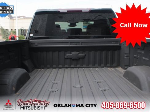 Used 2024 Chevrolet Silverado 2500 LT w/ Convenience Package image 11
