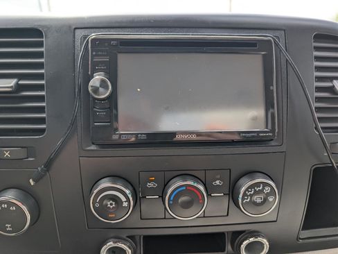 Used 2007 GMC Sierra 1500 SLE w/ Z71 Off-Road Package image 26