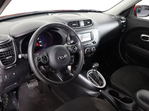 Used 2019 Kia Soul FWD image 24
