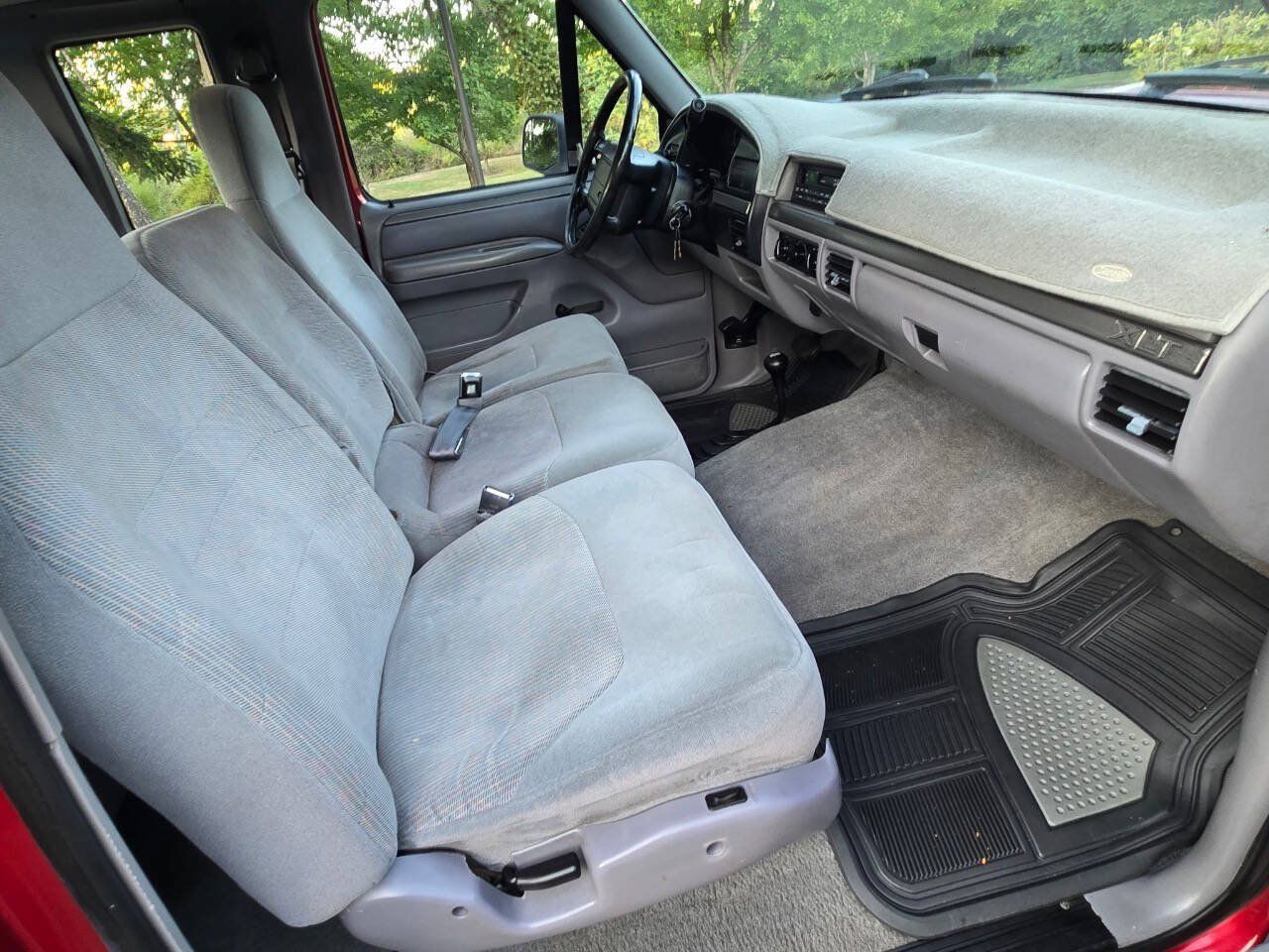 Used 1995 Ford F150 XL AWD/4WD image 14