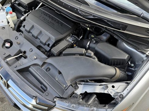 Used 2016 Honda Odyssey EX-L image 31