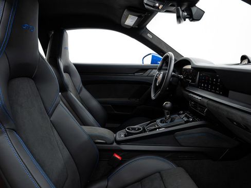 Used 2025 Porsche 911 GT3 image 41