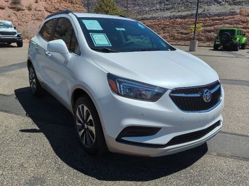 Used 2021 Buick Encore Preferred w/ Safety Package II AWD/4WD image 3