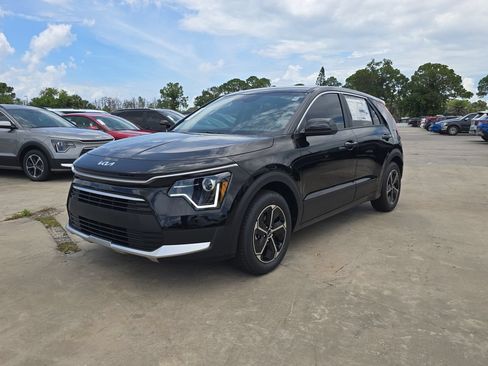 New 2026 Kia Niro LX FWD image 4