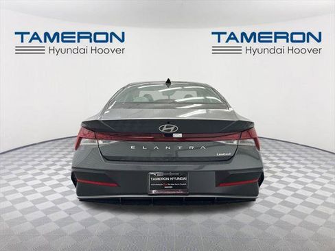 New 2025 Hyundai Elantra Limited image 4