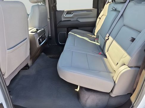 Used 2024 Chevrolet Silverado 2500 LTZ w/ LTZ Premium Package image 20