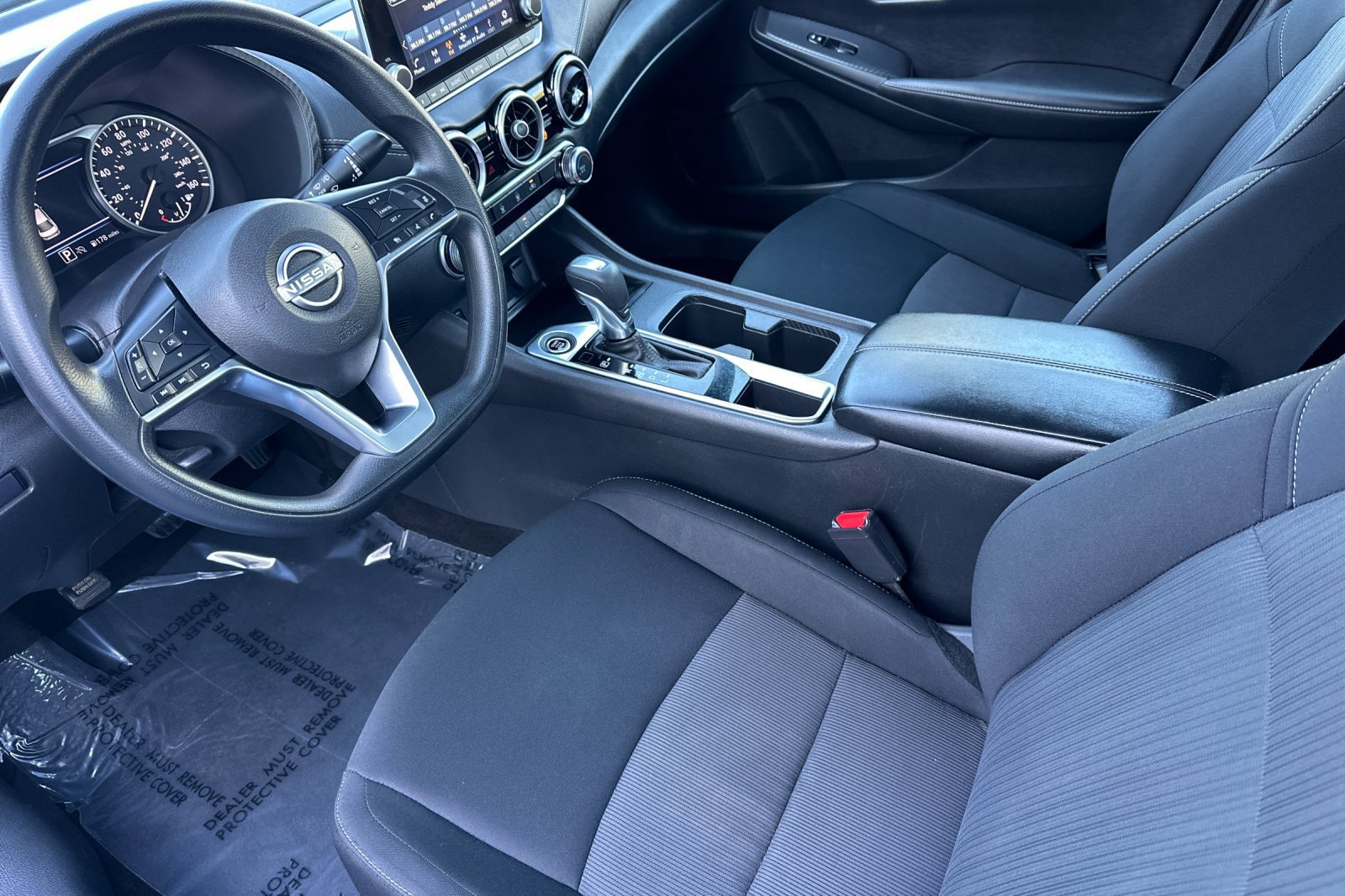 Used 2024 Nissan Sentra SV FWD image 9