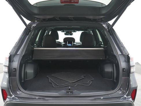 Used 2026 Subaru Forester Premium AWD/4WD image 14