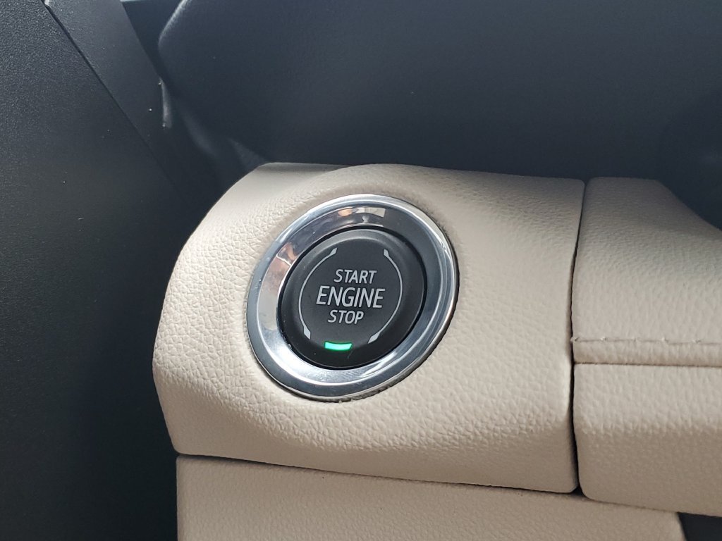 Certified 2021 Buick Envision Preferred FWD image 31