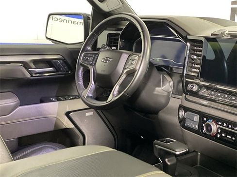 Used 2023 Chevrolet Silverado 1500 ZR2 w/ Technology Package image 10