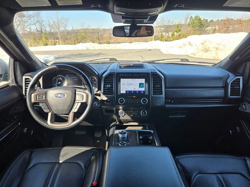 Used 2021 Ford Expedition Limited image 10