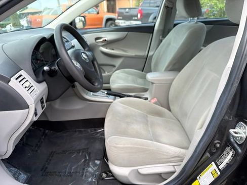 Used 2011 Toyota Corolla LE FWD image 14