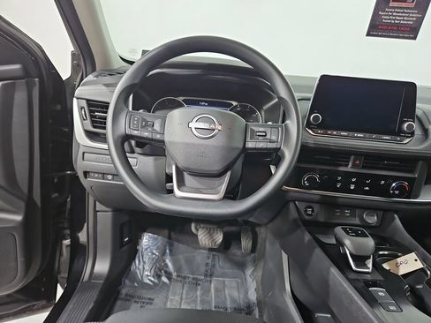 Certified 2025 Nissan Rogue S AWD/4WD image 15