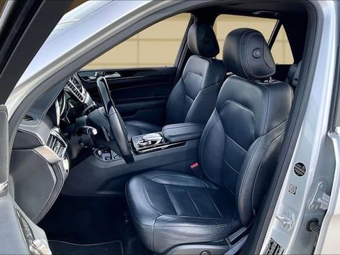 Used 2016 Mercedes-Benz GLE 400 4MATIC image 25