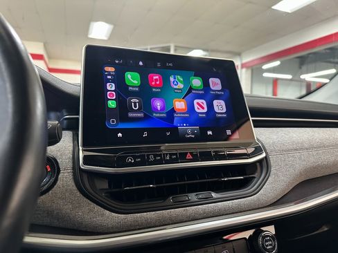 Certified 2022 Jeep Compass Latitude w/ Sun and Sound Group image 27