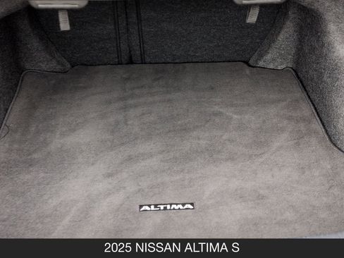 Used 2025 Nissan Altima 2.5 S image 20