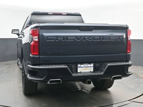 Used 2021 Chevrolet Silverado 1500 Custom Trail Boss w/ LPO, Dark Essentials Package AWD/4WD image 12