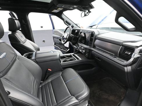 Used 2026 Ford F250 Platinum w/ FX4 Off-Road Package AWD/4WD image 53