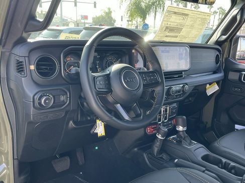 New 2025 Jeep Wrangler Unlimited Rubicon 392 image 15