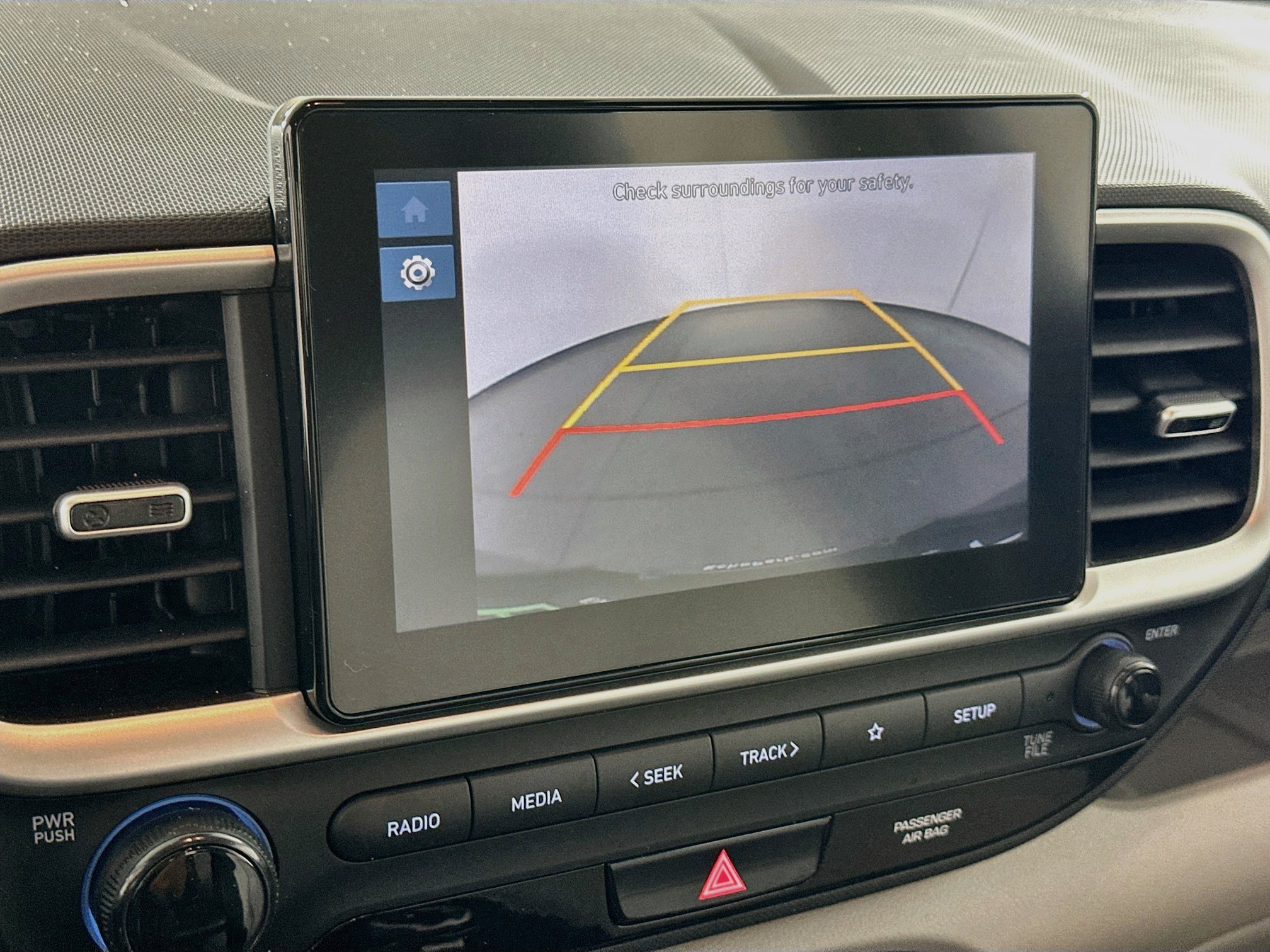 Used 2025 Hyundai Venue SEL FWD image 22