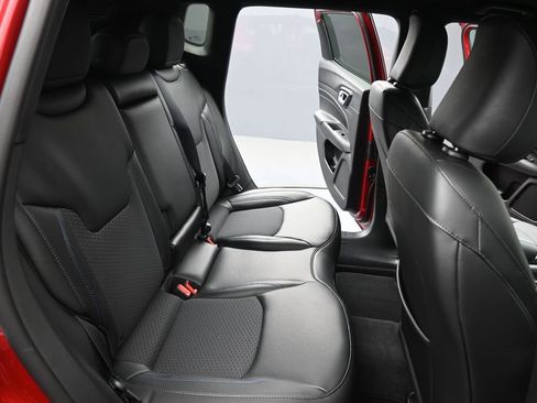 New 2026 Jeep Compass Latitude AWD/4WD image 16