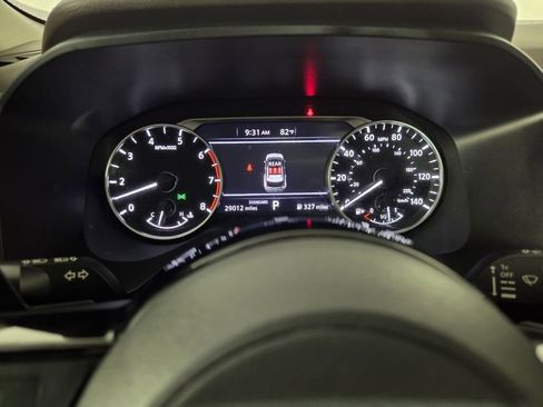 Used 2023 Nissan Rogue SV w/ SV Premium B Package FWD image 16