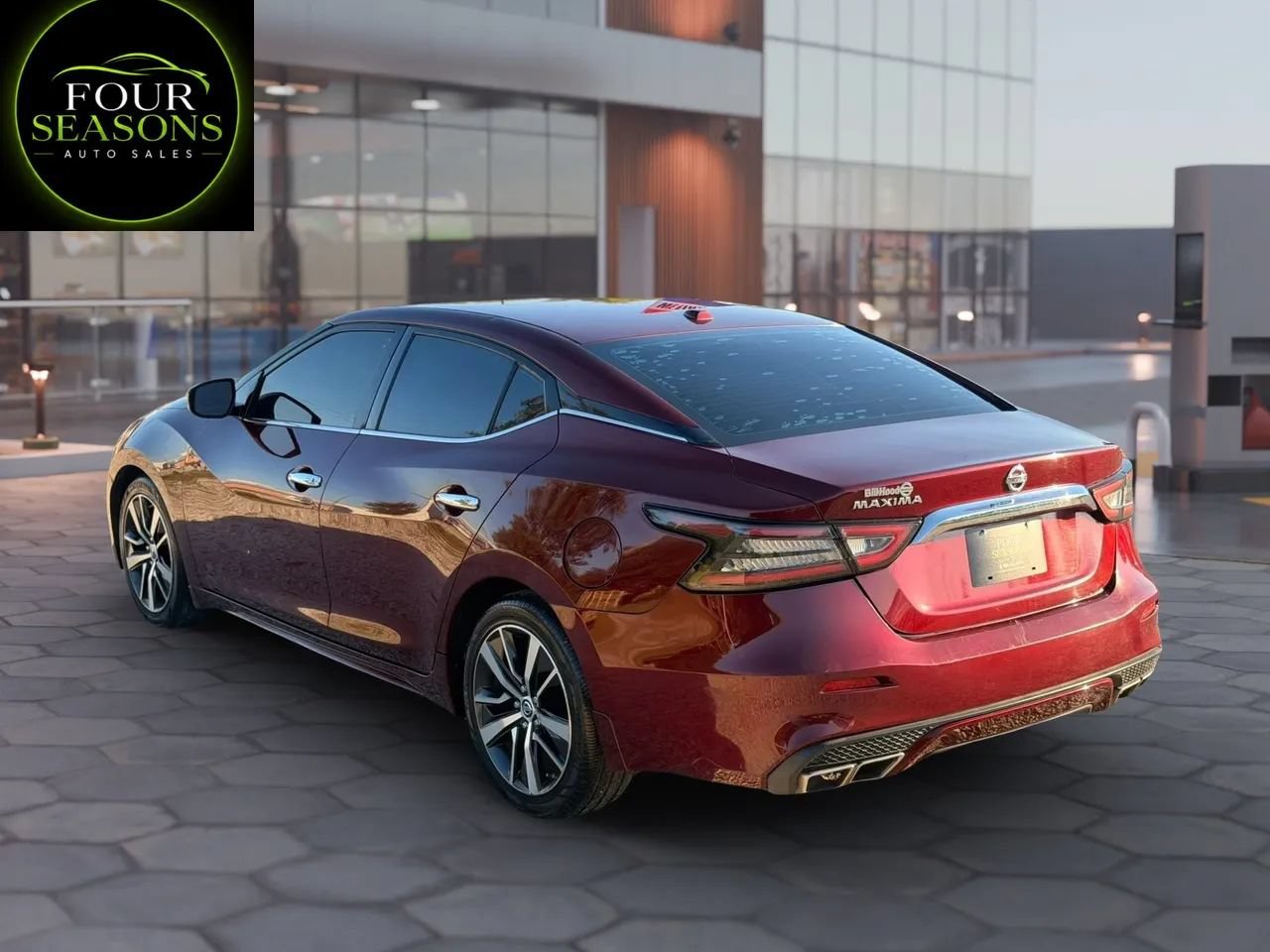 Used 2019 Nissan Maxima 3.5 S w/ Floor Mat Group FWD image 2