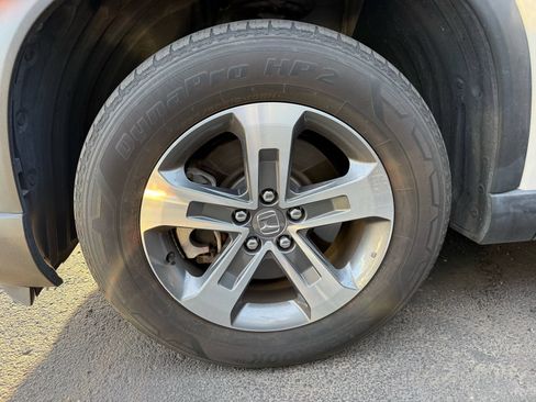 Used 2025 Honda Pilot EX-L image 7