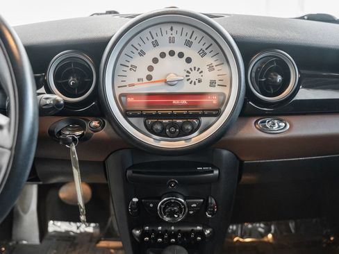 Used 2011 MINI Cooper Convertible FWD image 17