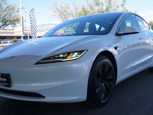 Used 2025 Tesla Model 3 RWD image 7